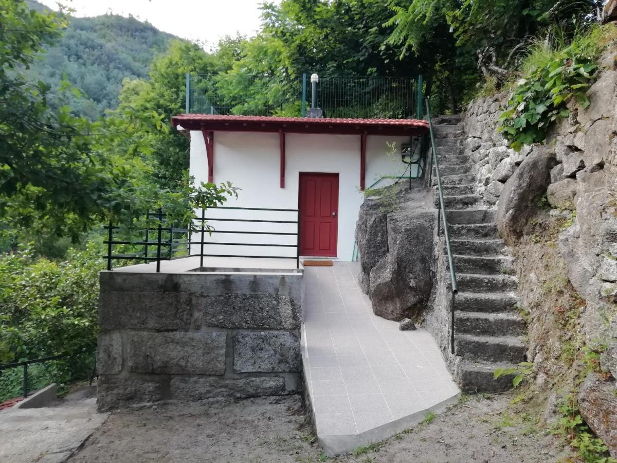 Hotel Campismo Rural Vale Dos Moinhos Gerês Exterior foto